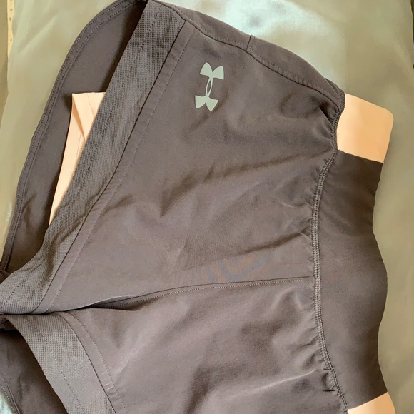 Under Armour Qualifier Speedpocket 2 in 1 Short - Picture 2 of 5